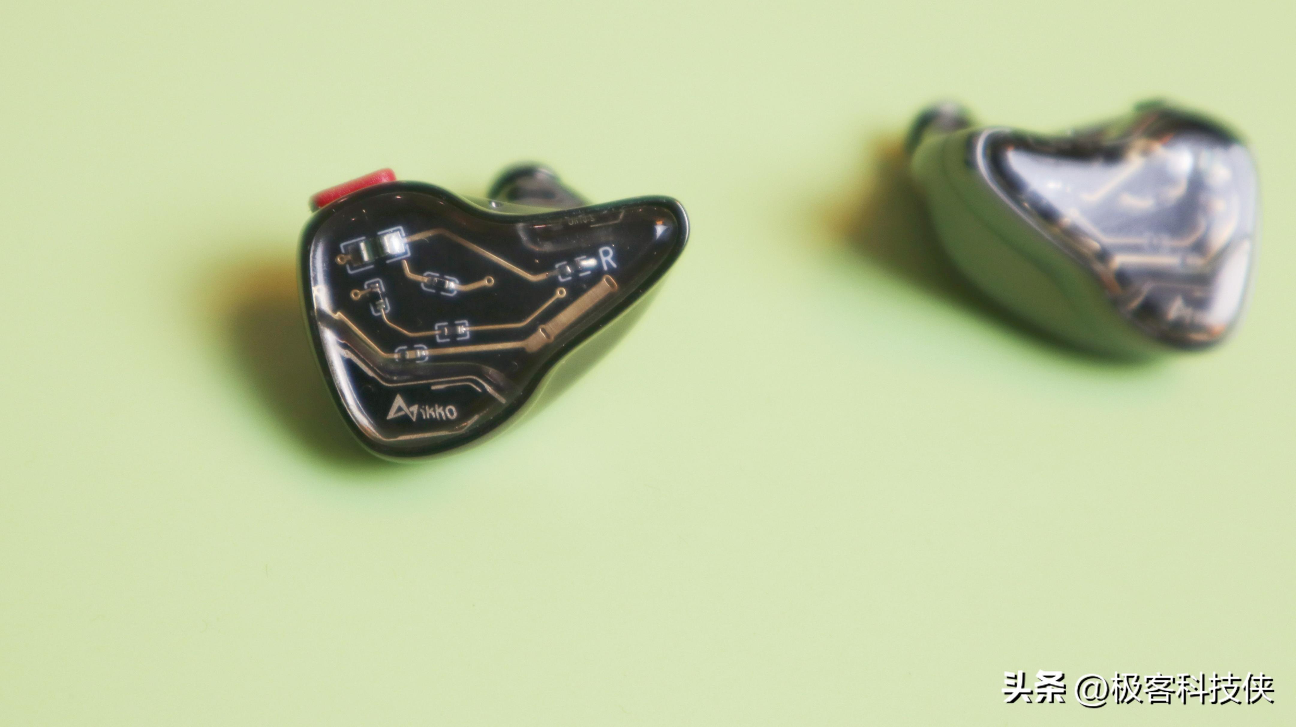 ikko鑹惧埢鑰虫斁,鑹惧埢ikko10s