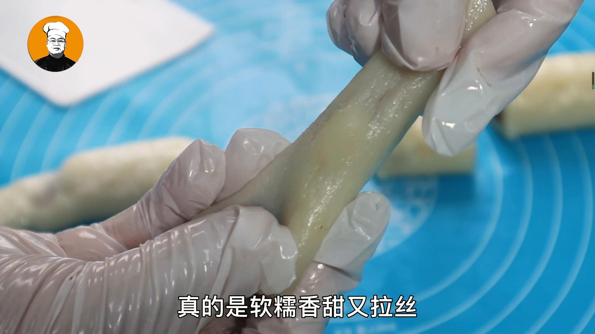 天热要多吃糯米凉糕一蒸一卷软,糯米凉糕做法蒸几分钟