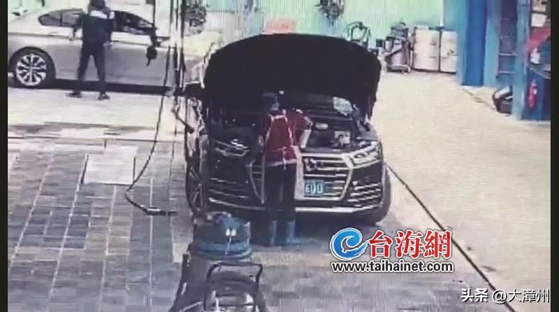 3桶自来水，被灌进奥迪机油箱