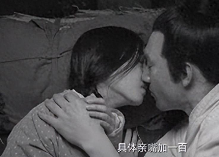 欲望狂潮：8000元裸替群演揭秘，真实床戏吻戏全程曝光！