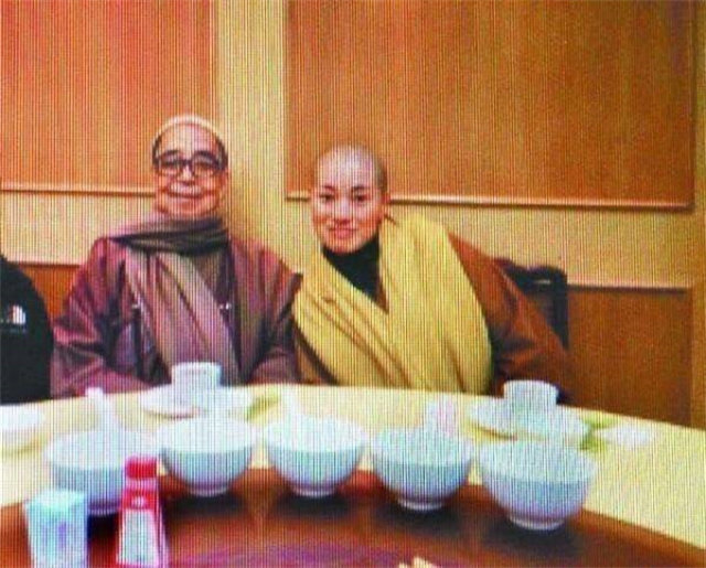 鍚夋灄濂冲瓙鍒伴娓綋灏煎,鍚夋灄濂冲鍦ㄩ娓綋灏煎