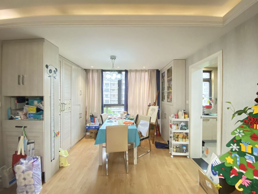 售：「张江汤臣豪园四期」高楼层90㎡两房，精装修带车位