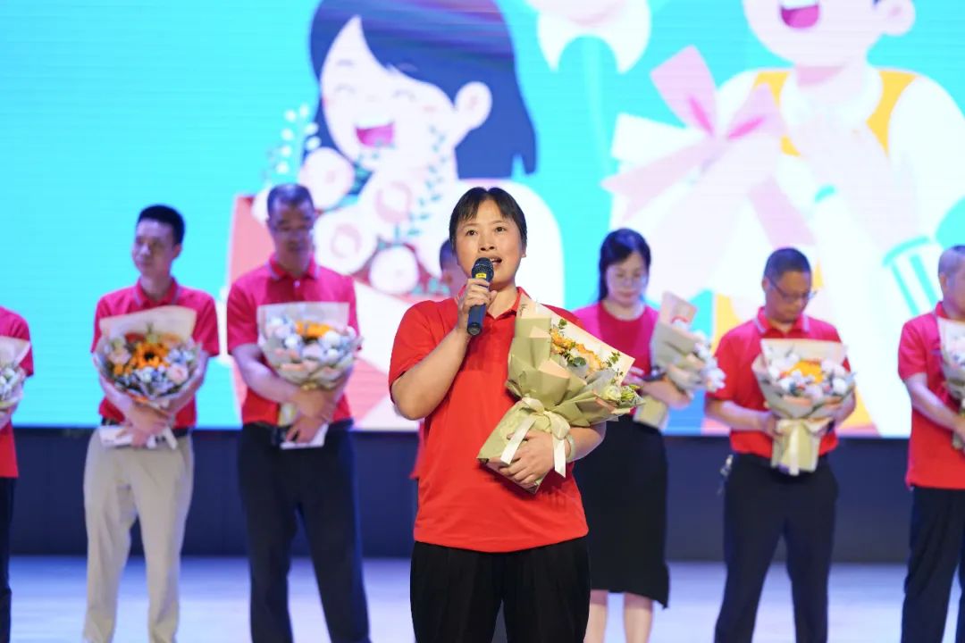 重庆市江北中学毕业典礼|情系江中青云万里