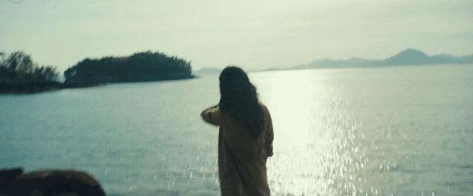 离开《色·戒》的汤唯，又演了*欲情**戏