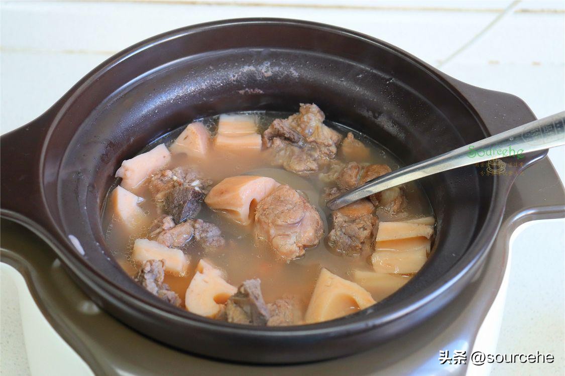 高压锅炖莲藕排骨汤的家常做法,砂锅炖莲藕海带排骨汤的做法
