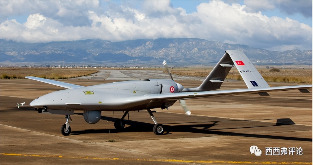中国无人机碾压土耳其无人机,现代战争无人机改变战局