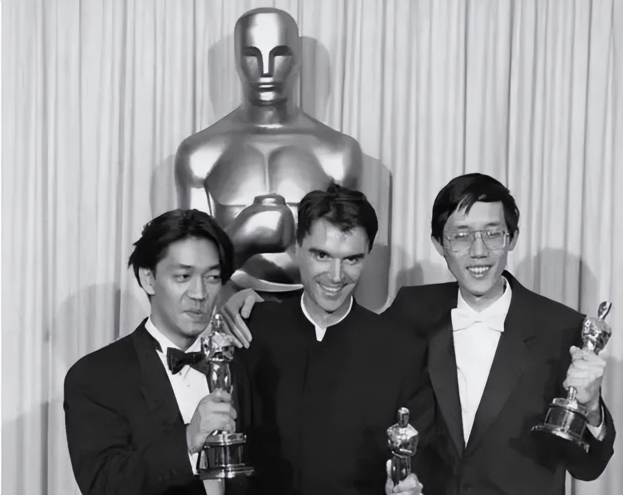 日本离世音乐大师,悲痛巨星陨落享年100岁