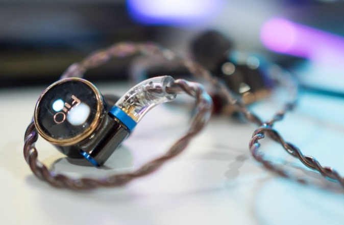 适合长待机的蓝牙耳机,适合长期使用的蓝牙耳机款式