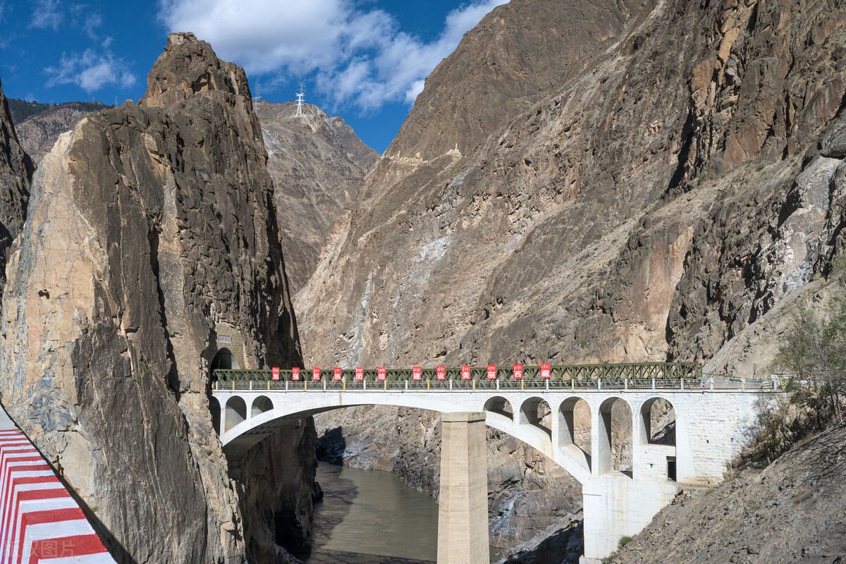 合肥到318川藏线攻略,摩托318川藏线攻略