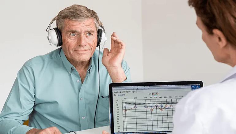 身体出现这几个症状说明你老了,医生提醒出现症状需要注意2点