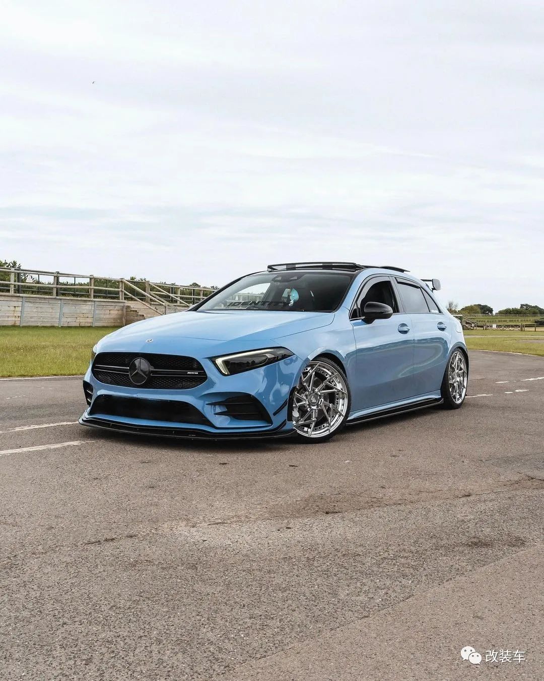 奔驰车模amga35,奔驰c级小姐姐改装