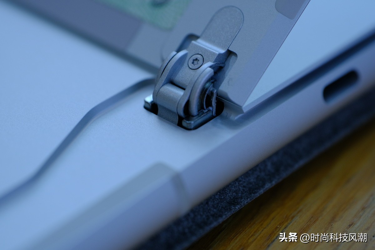 surfacepro9sq35g评测,surfacepro9对比笔记本电脑