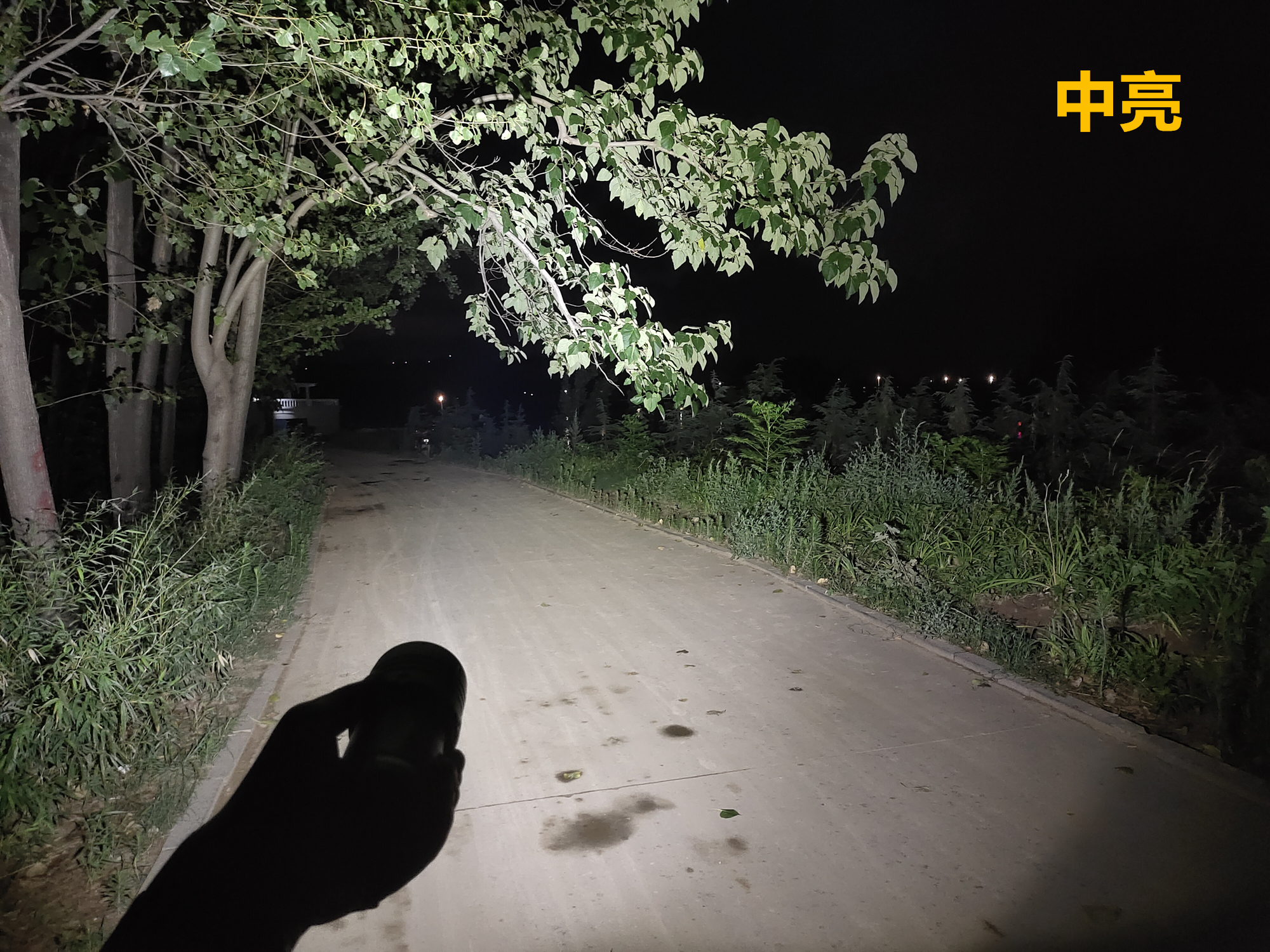 索菲恩dl06手电评测,sofirn索菲恩手电指挥官测评