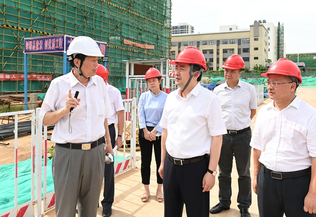 罗增斌调研督导重点项目建设工作时强调：加力加劲抓项目促有效投资为推动全市经济稳定发展提供重要支撑