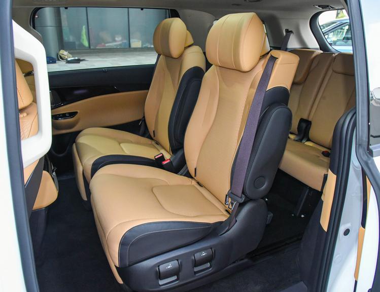 连续六年销量第一,全新起亚嘉华哪款值得买