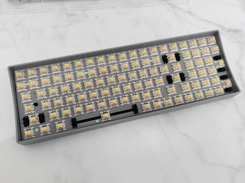 洛斐小翘键盘太高了吗,洛斐小翘测评