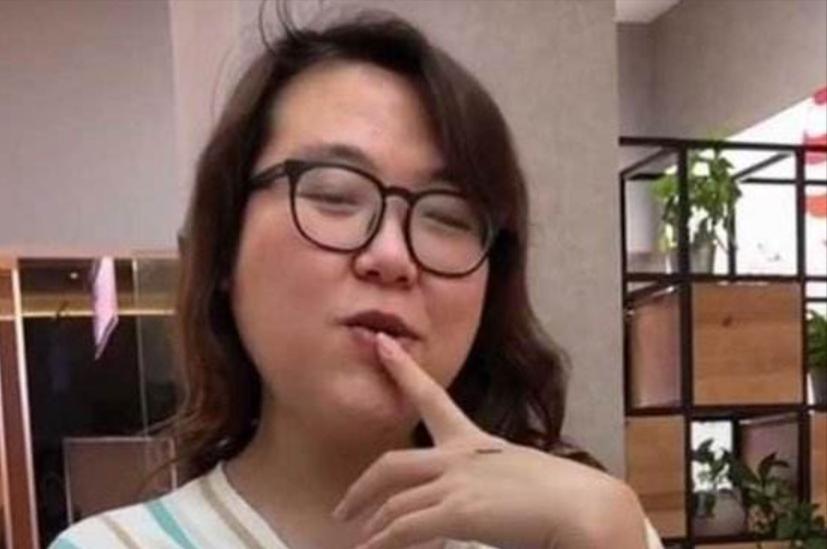 网红浪胃仙直播承认性别,浪胃仙性别之谜