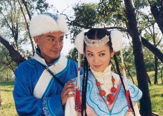 孝庄为什么要杀皇太极和多尔衮,皇太极多尔衮孝庄三人之间的关系