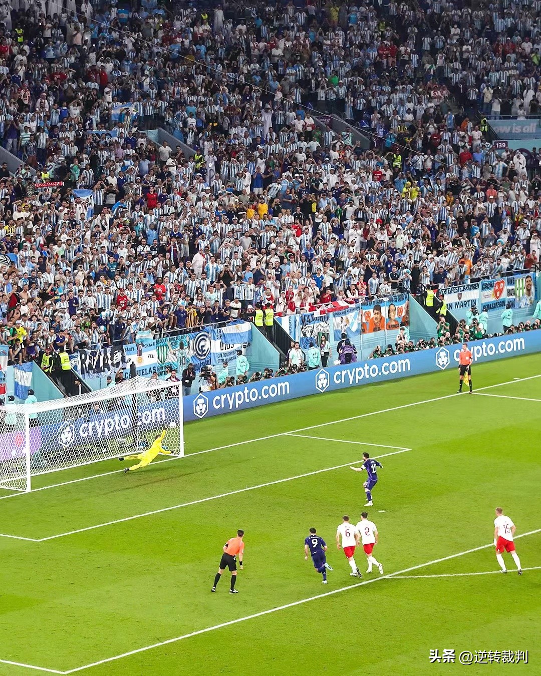 点球需要怎么犯规才能点,转圈后踢点球