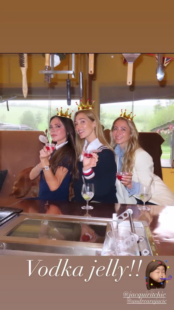 贝克汉姆跟女儿近照,贝克汉姆和他女儿照片