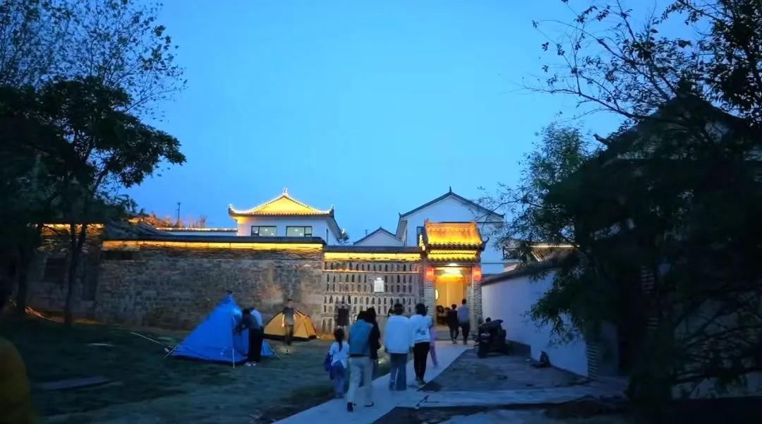 颜值+内涵！空心村*局破**“出圈”→峰峰矿区张家楼变身网红村