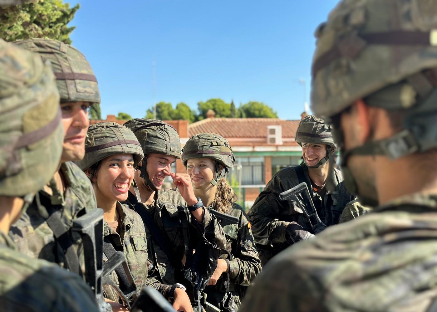 王储妃惊艳高清图片,王储妃惊艳写真照片