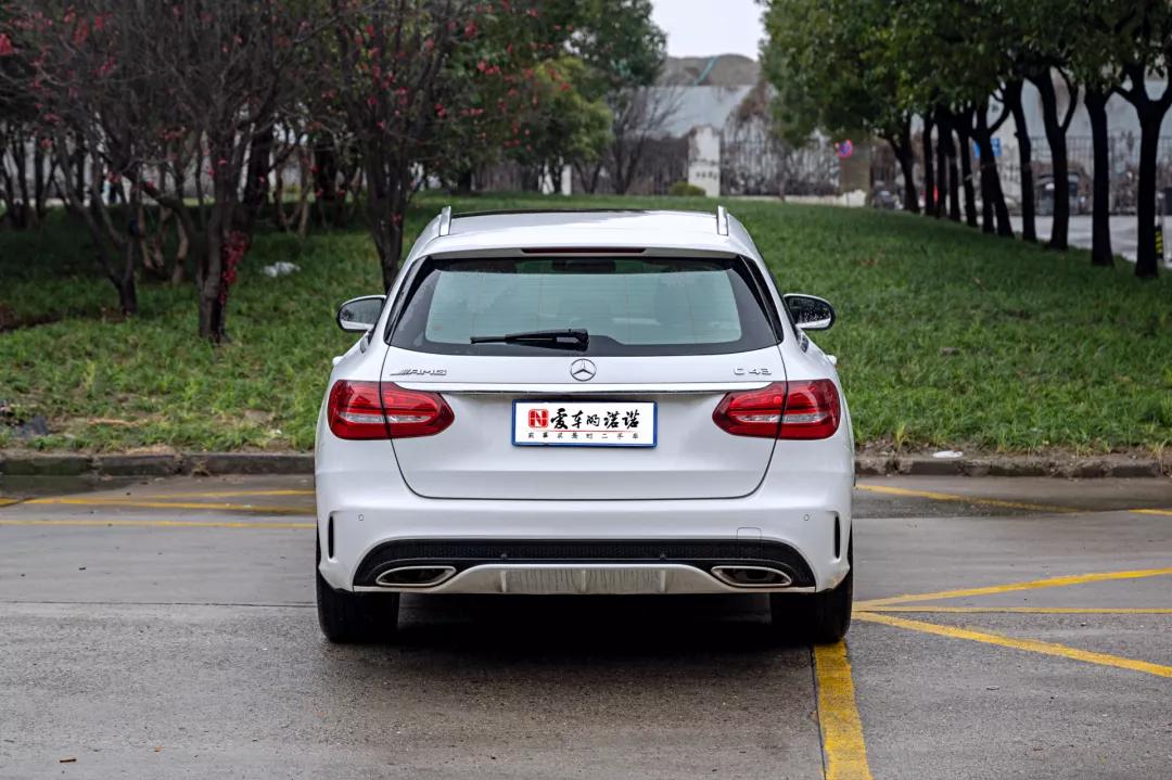 奔驰c200瓦罐6万公里二手价格,奔驰瓦罐c200