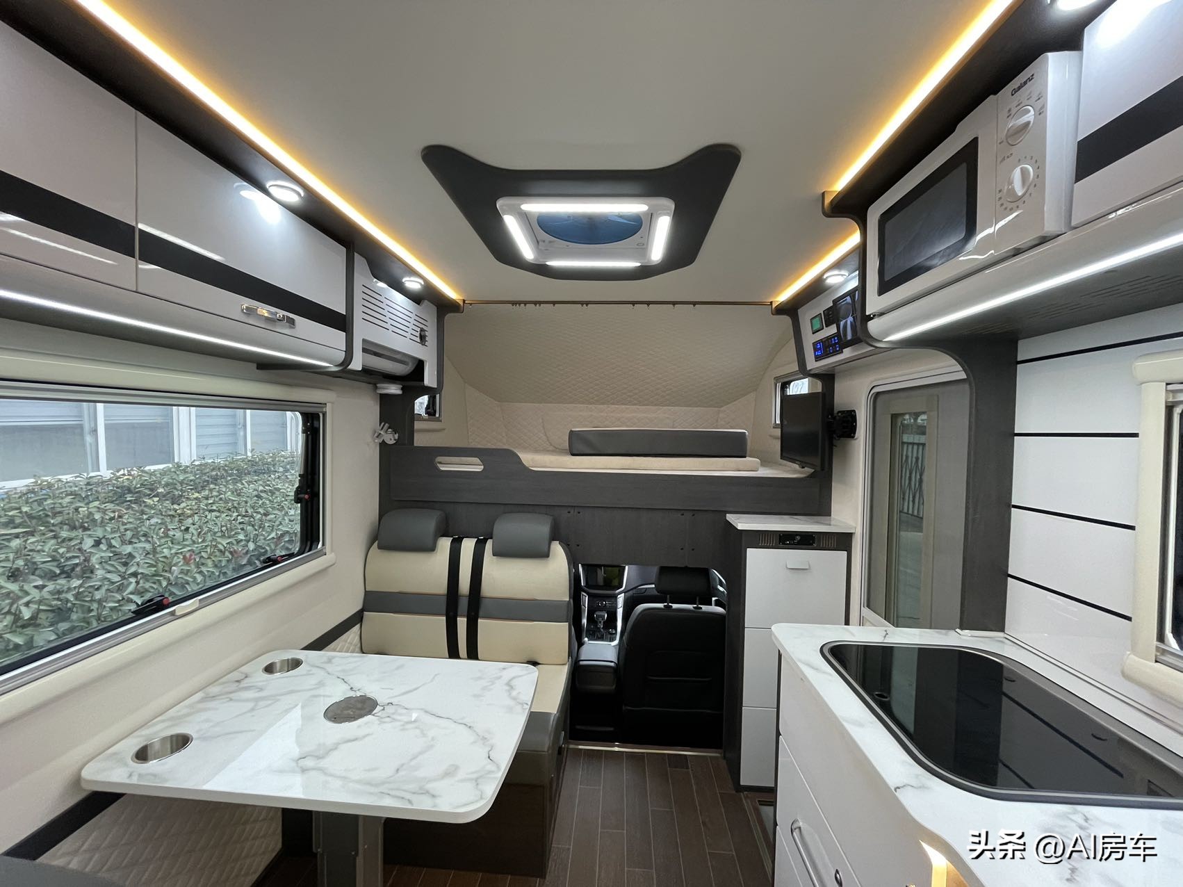 上汽大通t70柴油自动高配版房车,大通t70升顶四驱房车