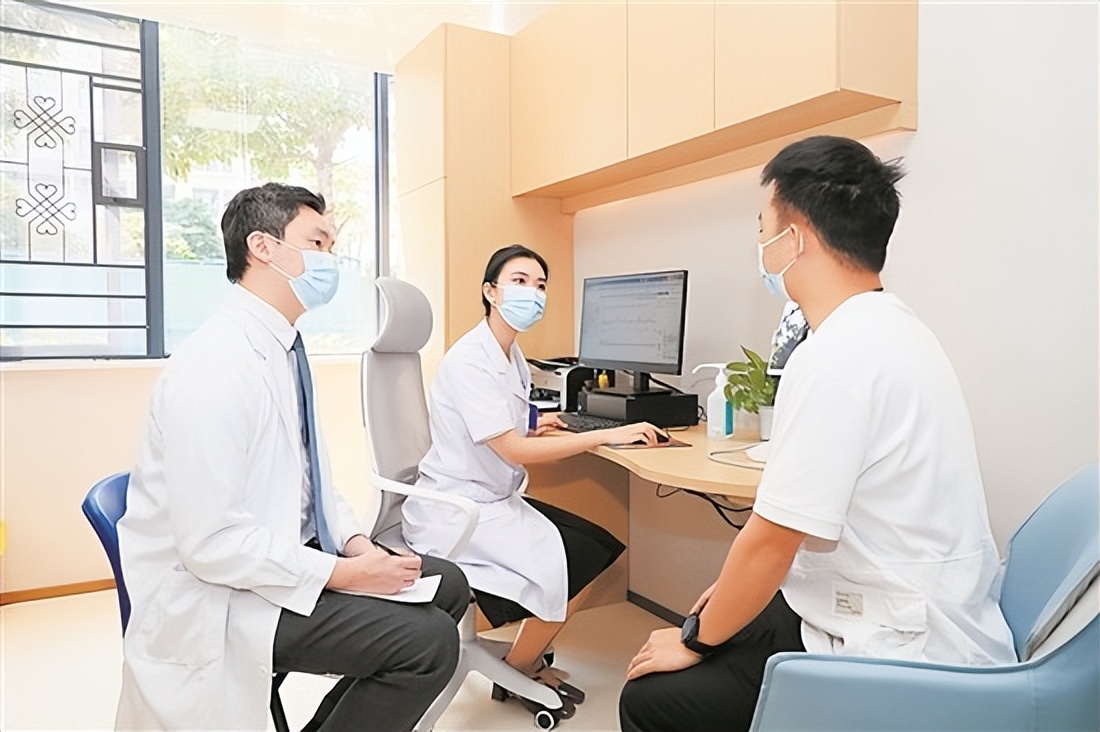 有男医生给女性做肠镜吗,做肠镜难为情吗