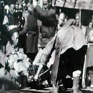 老照片还原日军暴行图片,侵华日军老相片曝光