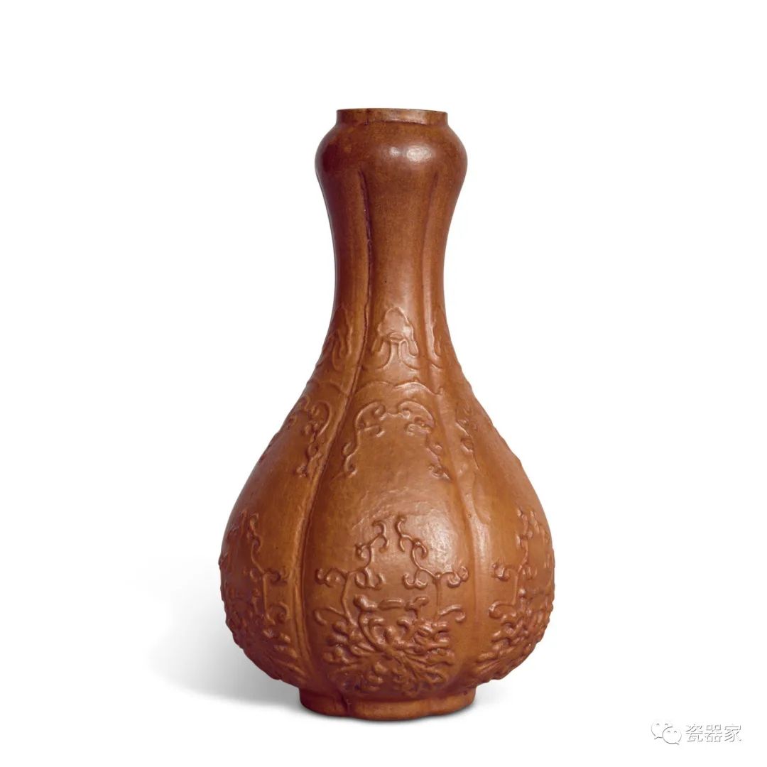 苏富比瓷器秋拍 (苏富比19年香港瓷器春拍)