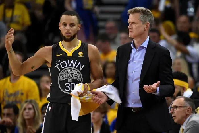 美媒对比詹姆斯和库里,nba2konline2伊塞亚托马斯