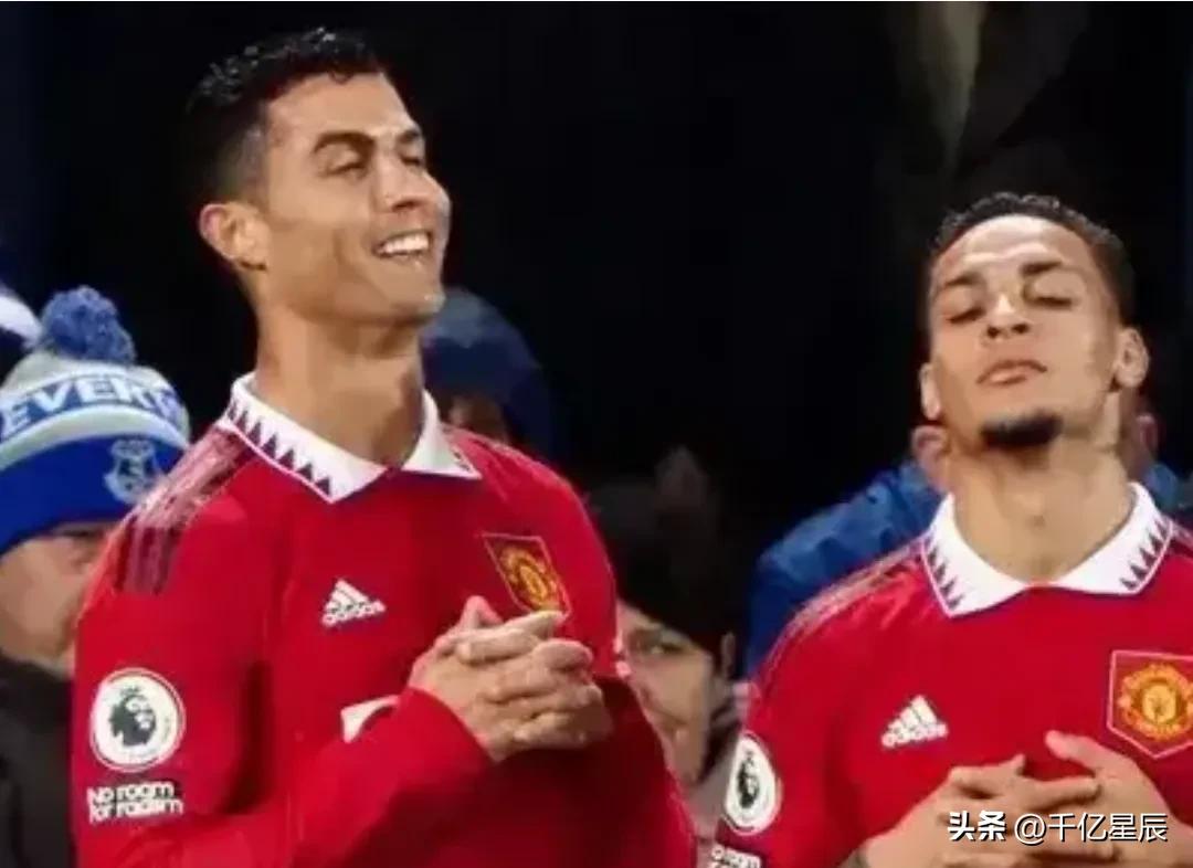 盘点足坛十大不可思议进球,足坛进球庆祝动作推荐