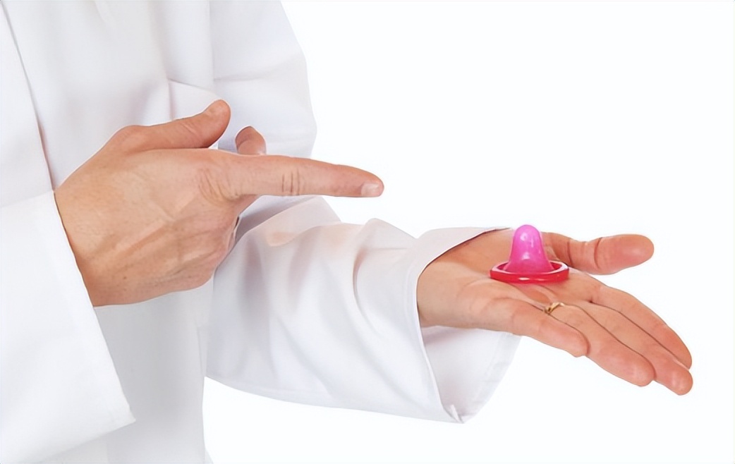 避孕套上边有个尖尖的东西，是用来干嘛的？