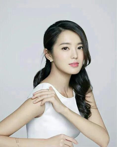 申珉熙最漂亮的照片,申珉熙最新美照