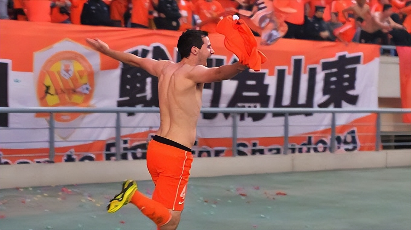 山东泰山vs广州队孙准浩,孙准浩为什么加盟泰山队