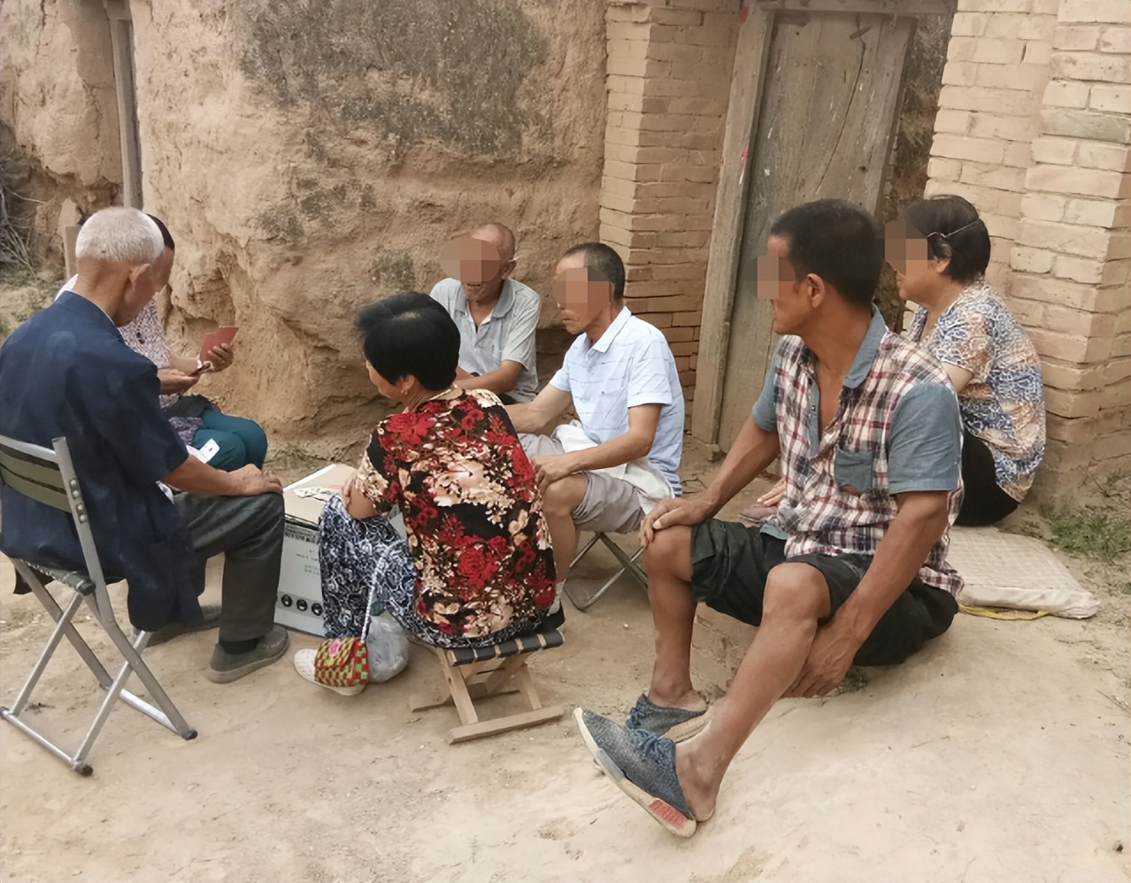 老汉捡到流浪女孩 (光棍汉捡到流浪女后续)