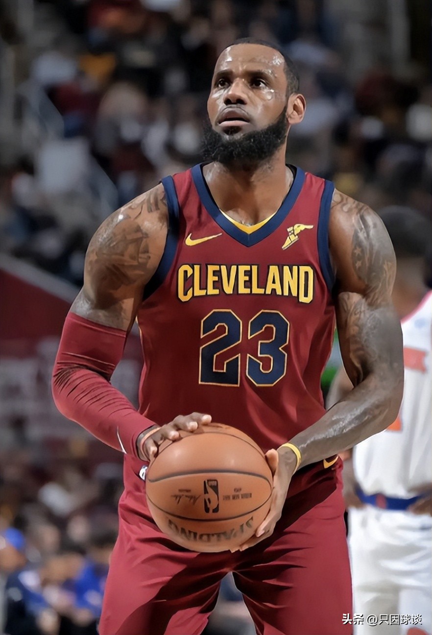 讨论詹姆斯科比谁强,探讨詹姆斯是否刷分