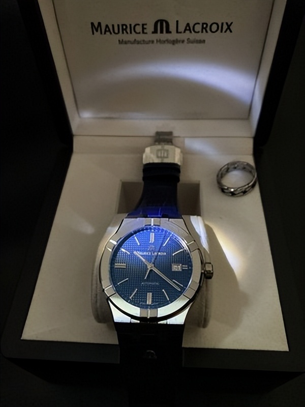 艾美ms-300和艾美m50,艾美手表耐用吗值得买吗