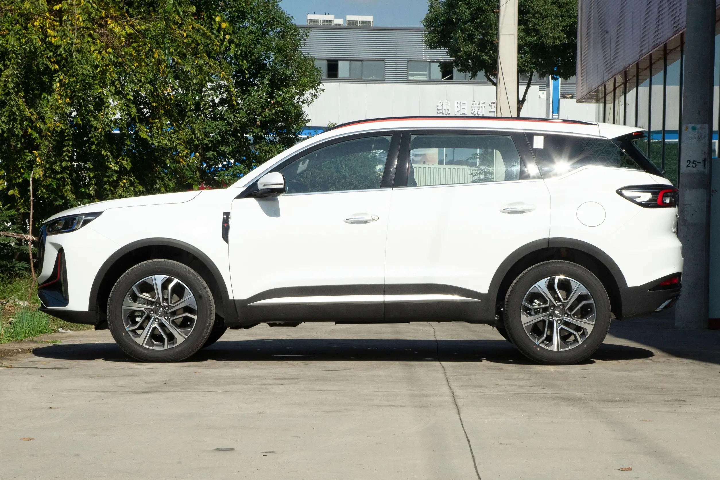 15-20万的suv咋选这三款不容错过,10-15万级居家suv这几款可以考虑