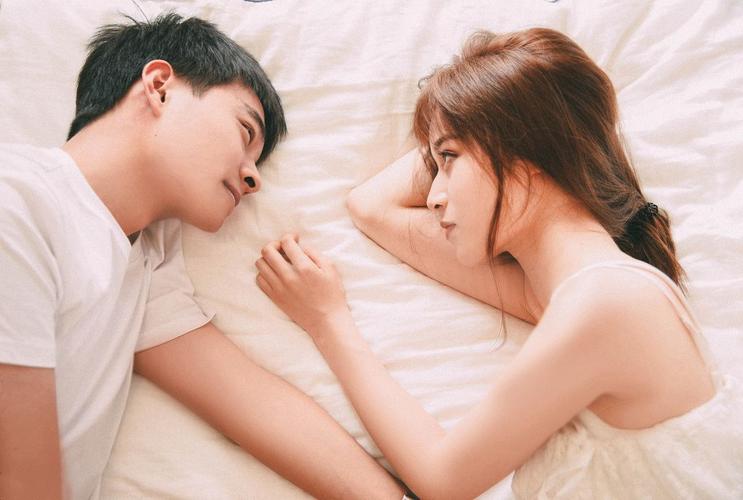 例假干净后的第几天是安全期吗,例假来的前七后八是安全期吗