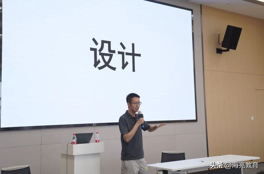 在小小的孵化器里,种商业的种子,开梦想的花