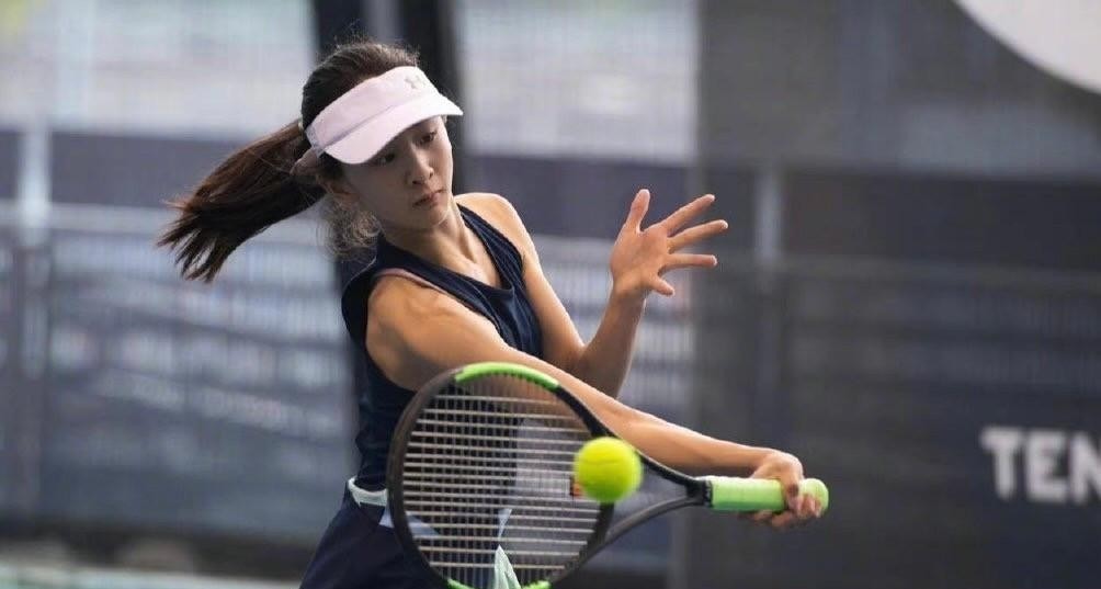 田亮一家四口森碟参加夏令营,田亮森碟一模一样