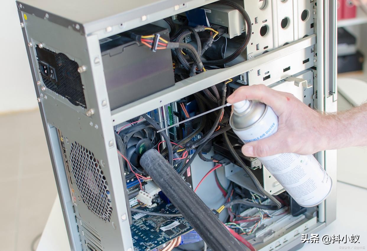 电脑主机怎么组装显示器,电脑主机怎么组装线路美观
