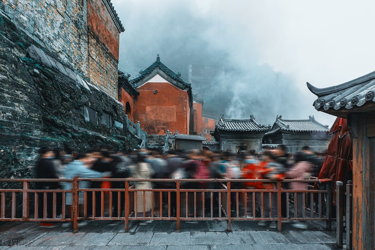 国内人气最旺的十大宗教名山,国内人气最旺十大名山