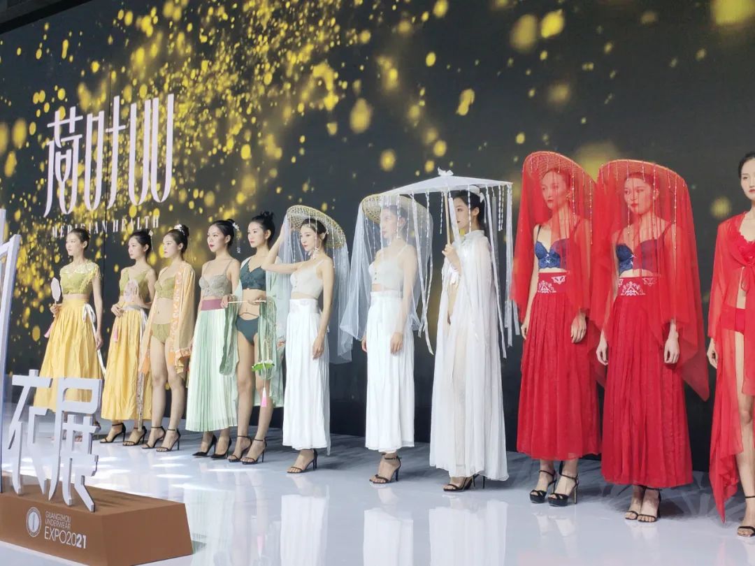 汕头无痕内衣的厂家,汕头无痕蕾丝内衣厂家