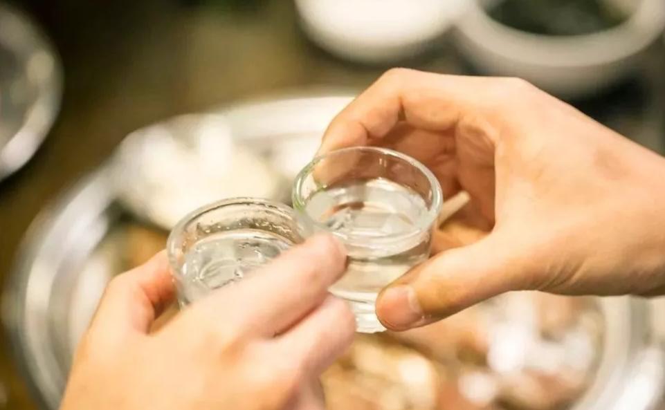 写人生看破世态炎凉的诗,七句诗写尽世态炎凉