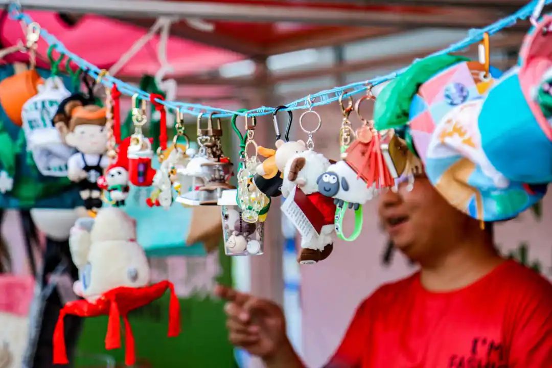 是次元壁破了还是穿越时空？在这里可以沉浸式逛展看漫画！