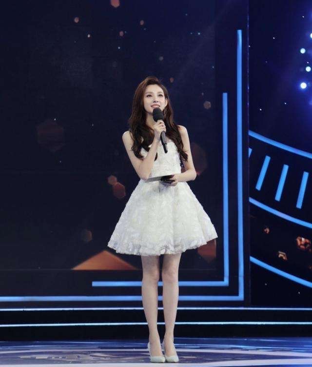 央视马凡舒有多美,马凡舒央视什么节目