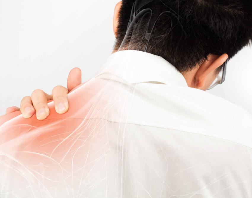 胸口中间刺痛几秒然后消失,胸口有时像针刺痛几秒